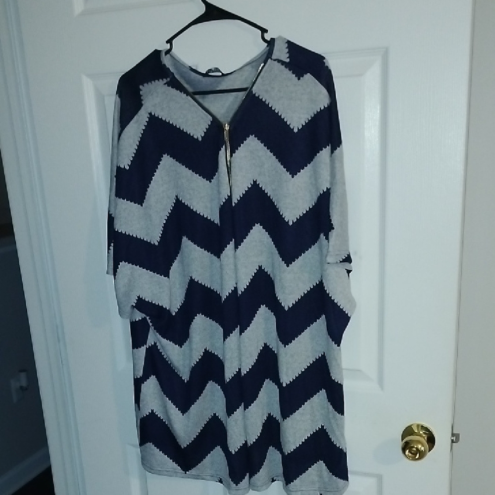 Chevron Patterned Dress in Navy and Gray